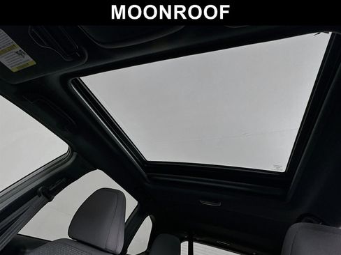 Used 2025 Subaru Forester Premium image 14