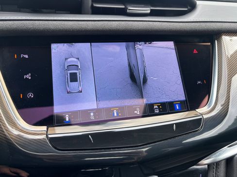Used 2021 Cadillac XT6 Sport w/ Platinum Package AWD/4WD image 20