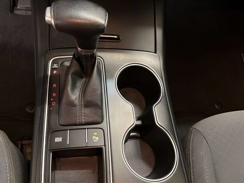 Used 2020 Kia Sorento S FWD image 23