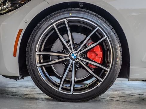 Used 2022 BMW 330i Sedan w/ M Sport Package RWD image 13