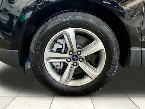 Used 2022 Ford Edge SEL w/ Convenience Package AWD/4WD image 9