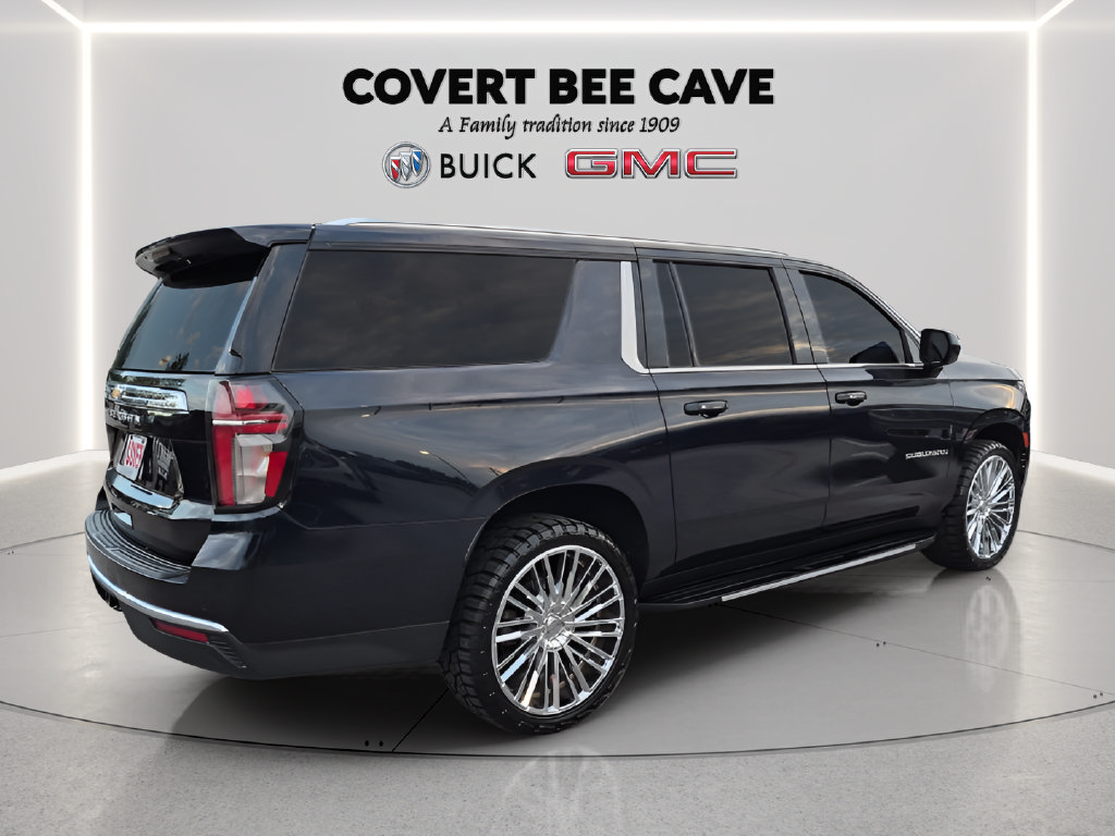 Used 2023 Chevrolet Suburban LS w/ Driver Alert Package RWD image 9
