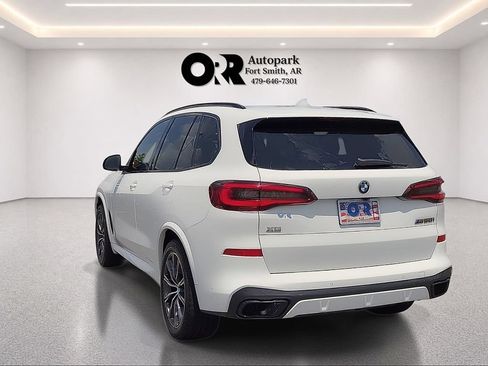 Used 2022 BMW X5 M50i AWD/4WD image 4