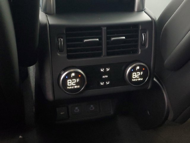 New 2026 Land Rover Discovery Limited Edition AWD/4WD image 15
