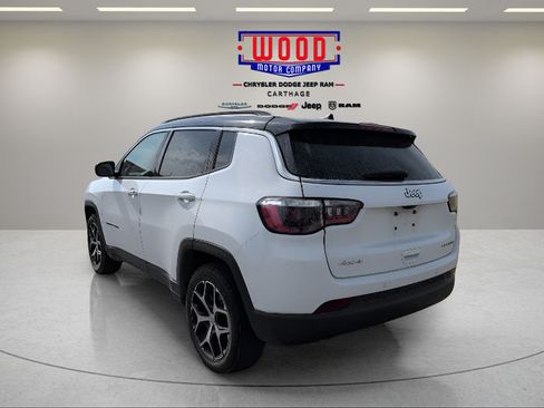 Used 2024 Jeep Compass Limited AWD/4WD image 5