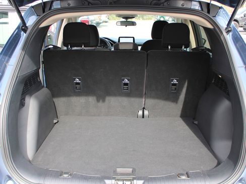 Used 2020 Ford Escape SE image 15