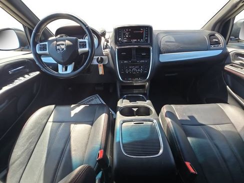 Used 2017 Dodge Grand Caravan GT FWD image 10