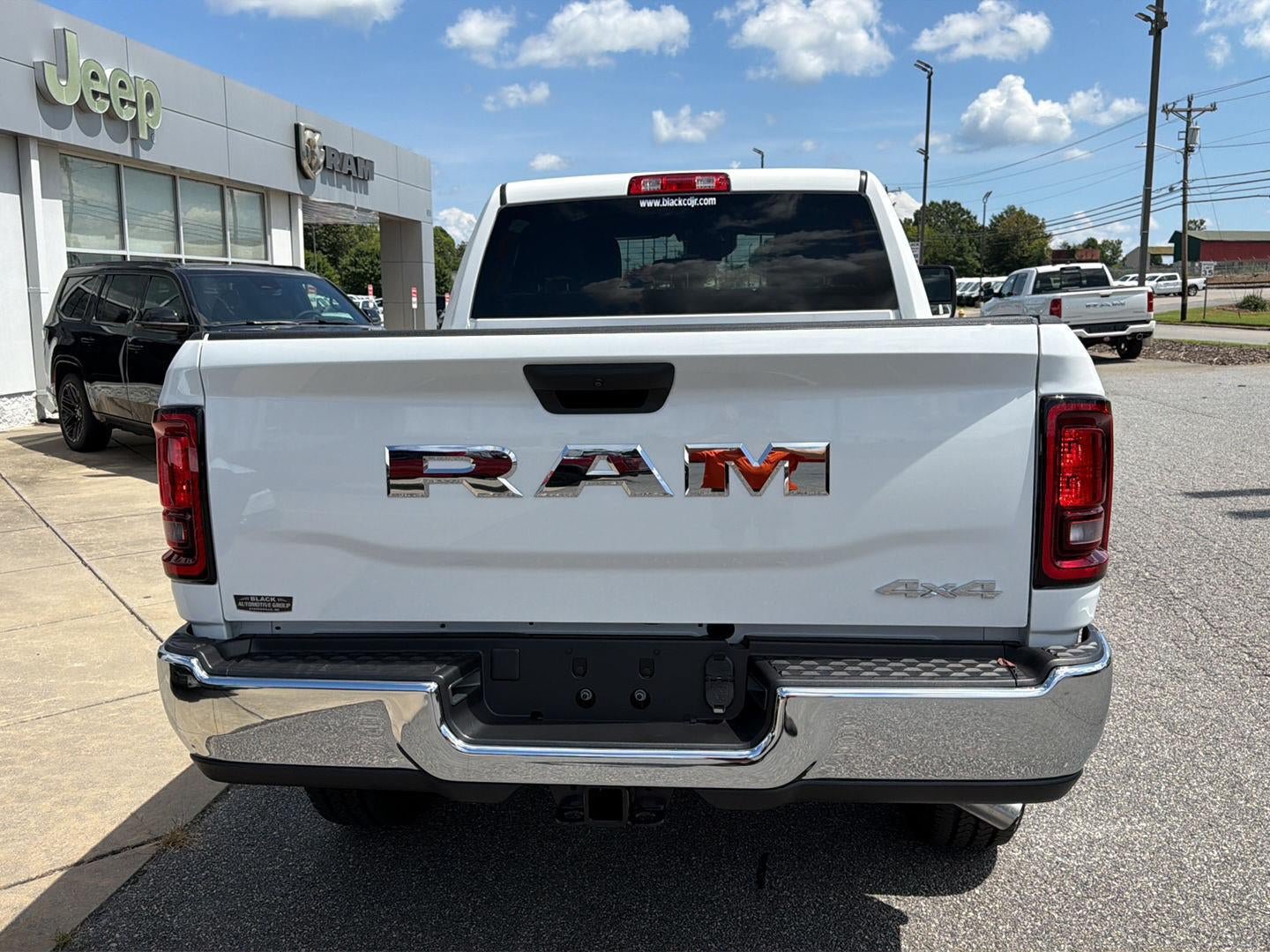 New 2026 RAM 2500 Tradesman w/ Chrome Appearance Group AWD/4WD image 11