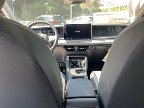 New 2025 Volkswagen Tiguan S image 16