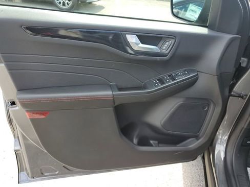 New 2025 Ford Escape ST-Line w/ Equipment Group 301A image 15