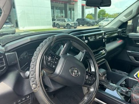 Used 2022 Toyota Tundra SR5 w/ Convenience Package RWD image 4