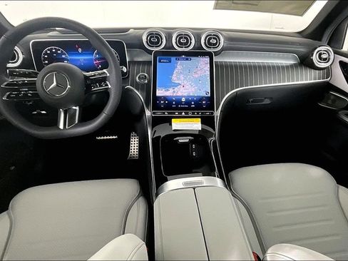 Used 2026 Mercedes-Benz GLC 300 4MATIC image 5