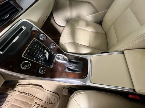 Used 2013 Volvo XC70 T6 image 26