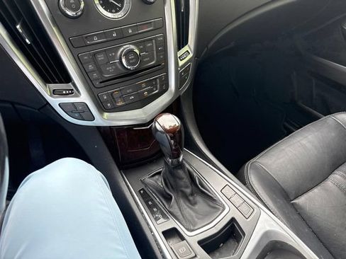 Used 2012 Cadillac SRX Luxury FWD image 13