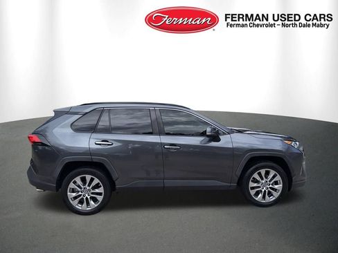 Used 2019 Toyota RAV4 Limited w/ Advanced Technology Package FWD image 10
