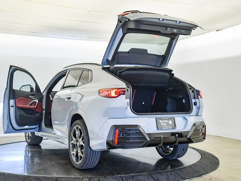 New 2026 BMW X2 xDrive28i image 32