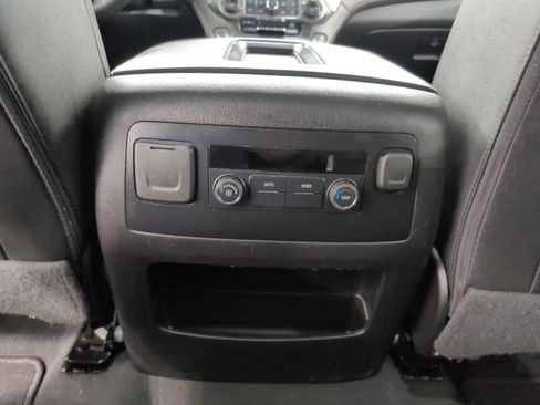Used 2019 Chevrolet Suburban LT AWD/4WD image 23