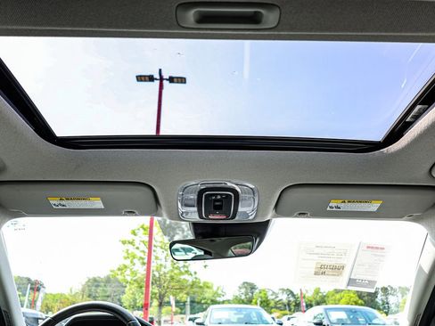 Used 2023 Hyundai Elantra Limited w/ Cargo Package image 55