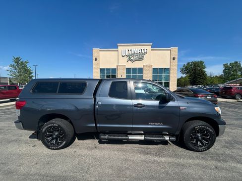 Used 2010 Toyota Tundra 4x4 Double Cab image 1