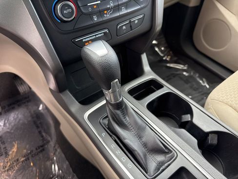 Used 2017 Ford Escape SE image 21