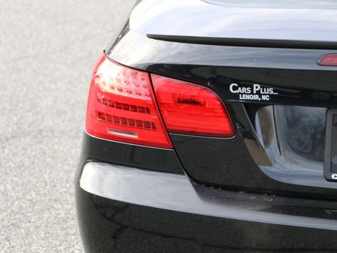 Used 2013 BMW 335i Convertible image 7