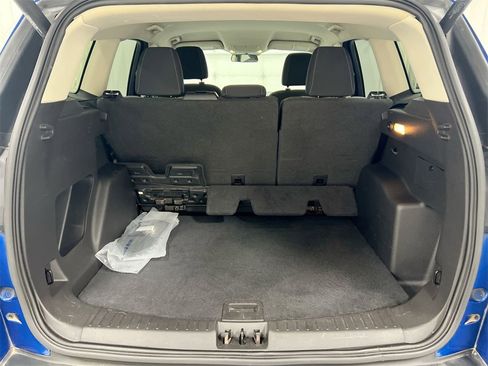 Used 2017 Ford Escape SE w/ Equipment Group 201A image 23