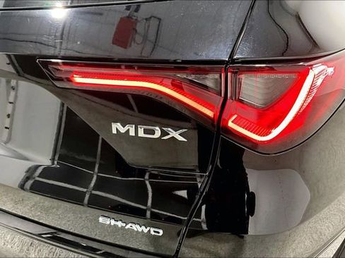 Used 2022 Acura MDX A-Spec image 24