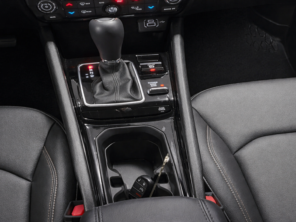 Used 2025 Jeep Compass Limited AWD/4WD image 18