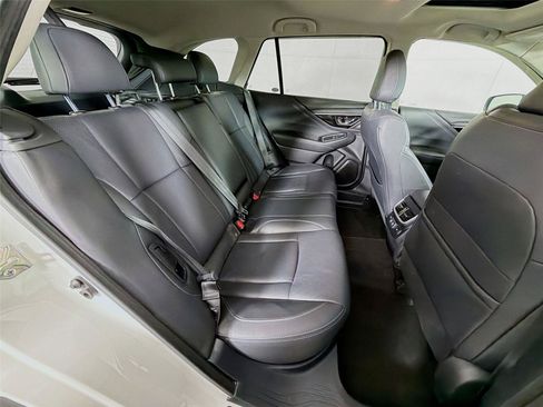 Used 2020 Subaru Outback Limited AWD/4WD image 30