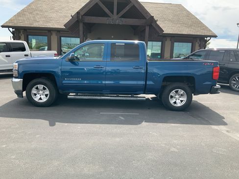 Used 2018 Chevrolet Silverado 1500 LT w/ Trailering Package AWD/4WD image 1
