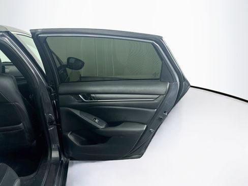 Used 2019 Honda Accord Sport image 28