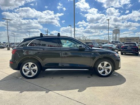 Used 2023 Audi Q5 2.0T Prestige w/ Prestige Package image 4
