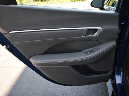 Used 2021 Hyundai Sonata Limited image 13