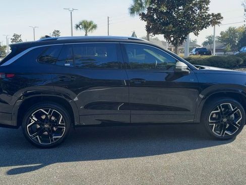 New 2026 Volkswagen Tiguan SEL R-Line image 9