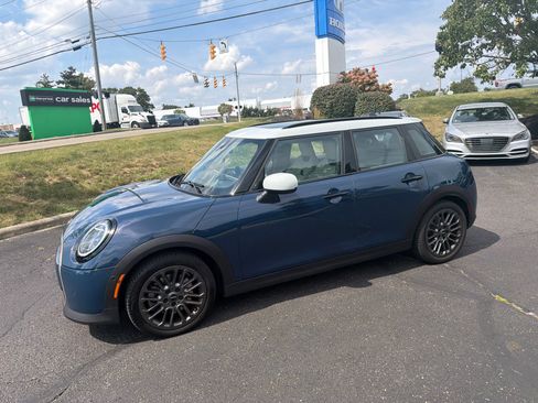 Used 2025 MINI Cooper S FWD image 12