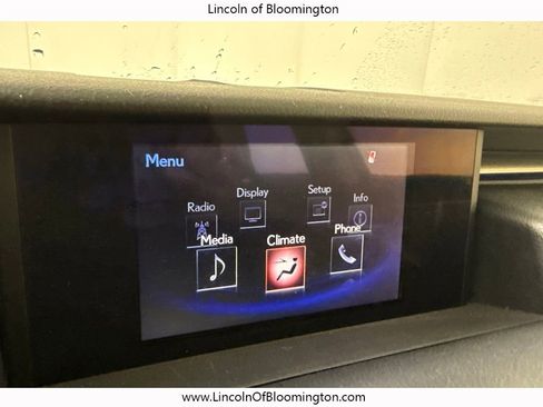 Used 2016 Lexus IS 300 AWD image 37