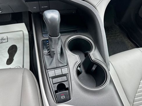 Certified 2023 Toyota Camry SE image 18