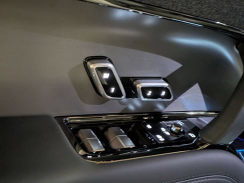 New 2026 Land Rover Range Rover Sport Dynamic SE AWD/4WD image 23
