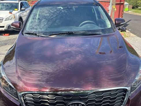 Used 2019 Kia Sorento FWD V6 image 9