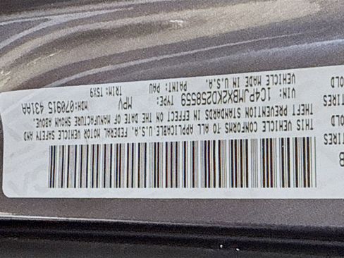 Used 2019 Jeep Cherokee Trailhawk w/ Cold Weather Group image 40