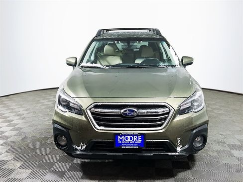 Used 2018 Subaru Outback 3.6R Limited image 3