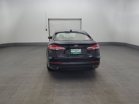 Used 2020 Ford Fusion SE image 6