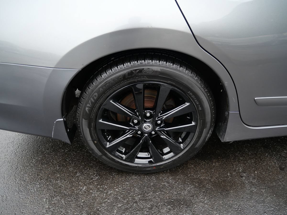 Used 2016 Nissan Altima 2.5 SV FWD image 35