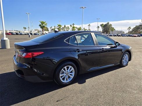 Certified 2025 Toyota Camry LE image 4