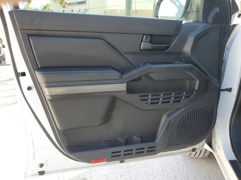Used 2024 Toyota Tacoma SR5 AWD/4WD image 20