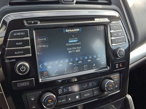 Used 2017 Nissan Maxima SR w/ Midnight Edition image 14