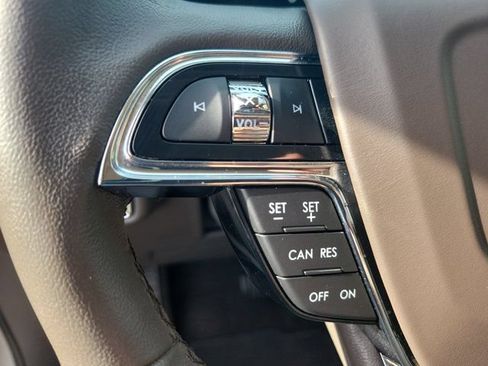 Certified 2022 Lincoln Nautilus FWD image 25