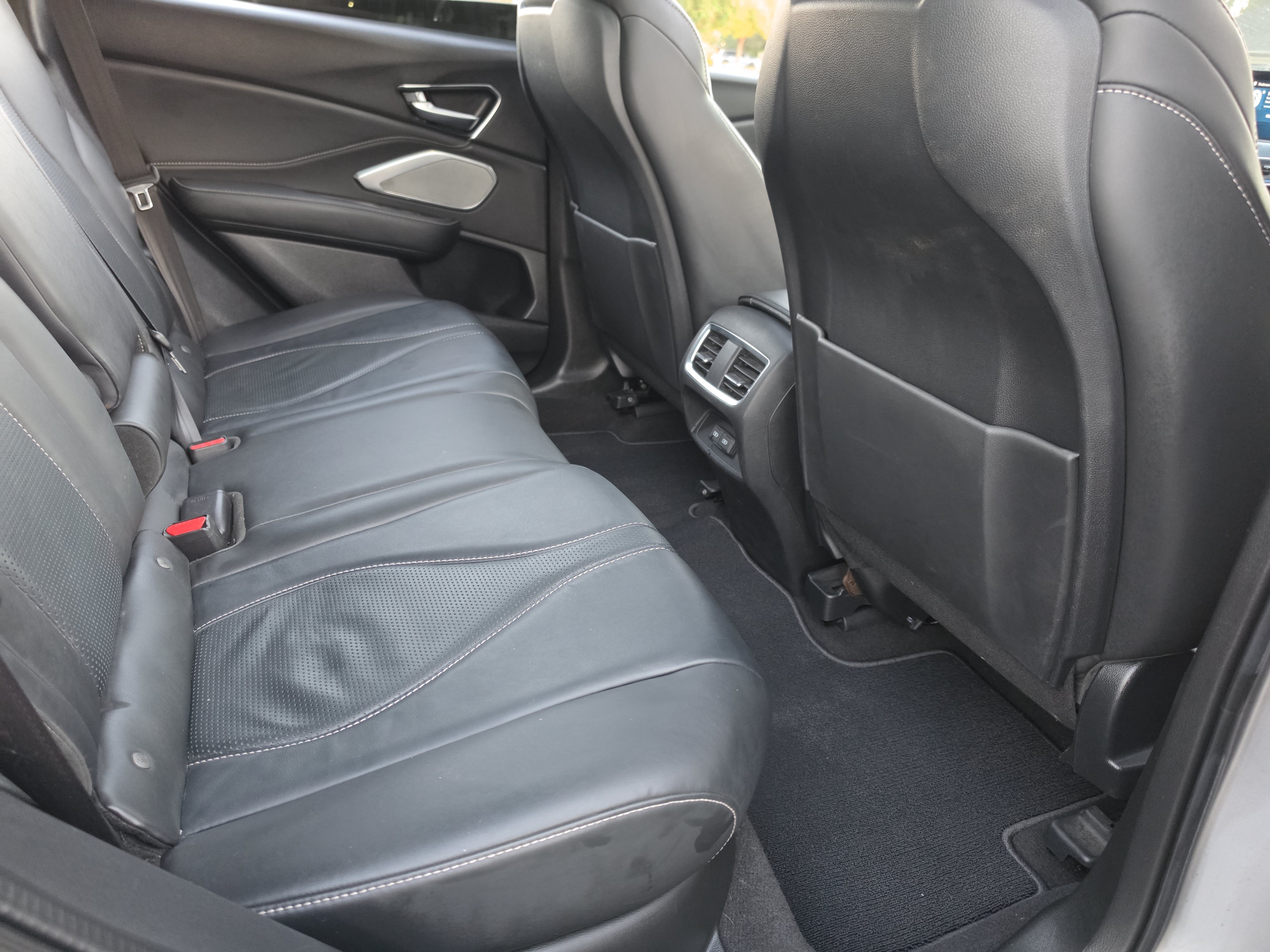 Used 2020 Acura RDX w/ Technology Package FWD image 18