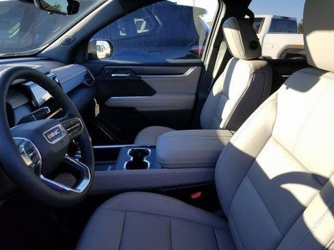 New 2026 GMC Acadia Elevation w/ Elevation Premium Package image 9