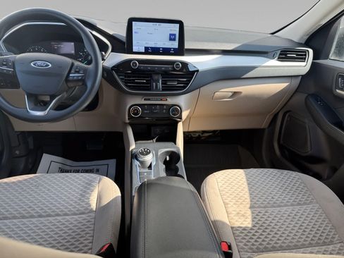 Used 2022 Ford Escape SE FWD image 18